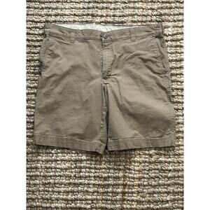 Columbia ROC Chino Shorts Men’s 40 10L Khaki Flat Front Outdoor Casual Cotton